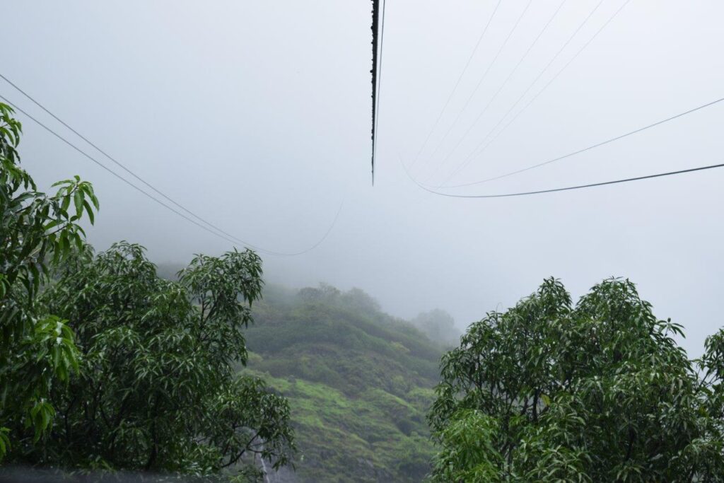 Rope way to the the Fort