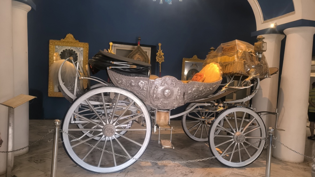 Silver Buggy