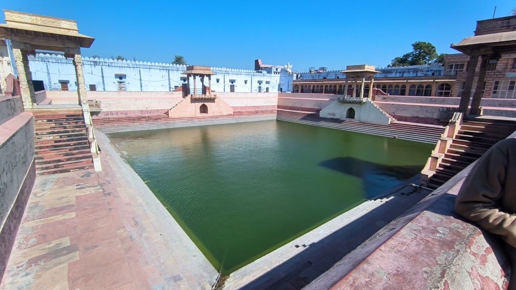 Rangnath Temple Tank