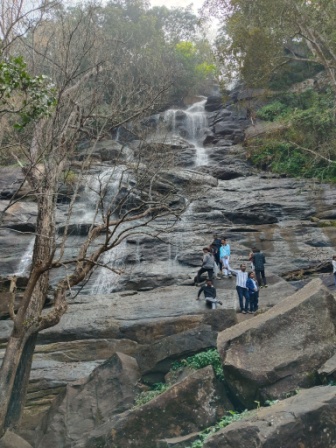 Kiliyur Waterfalls