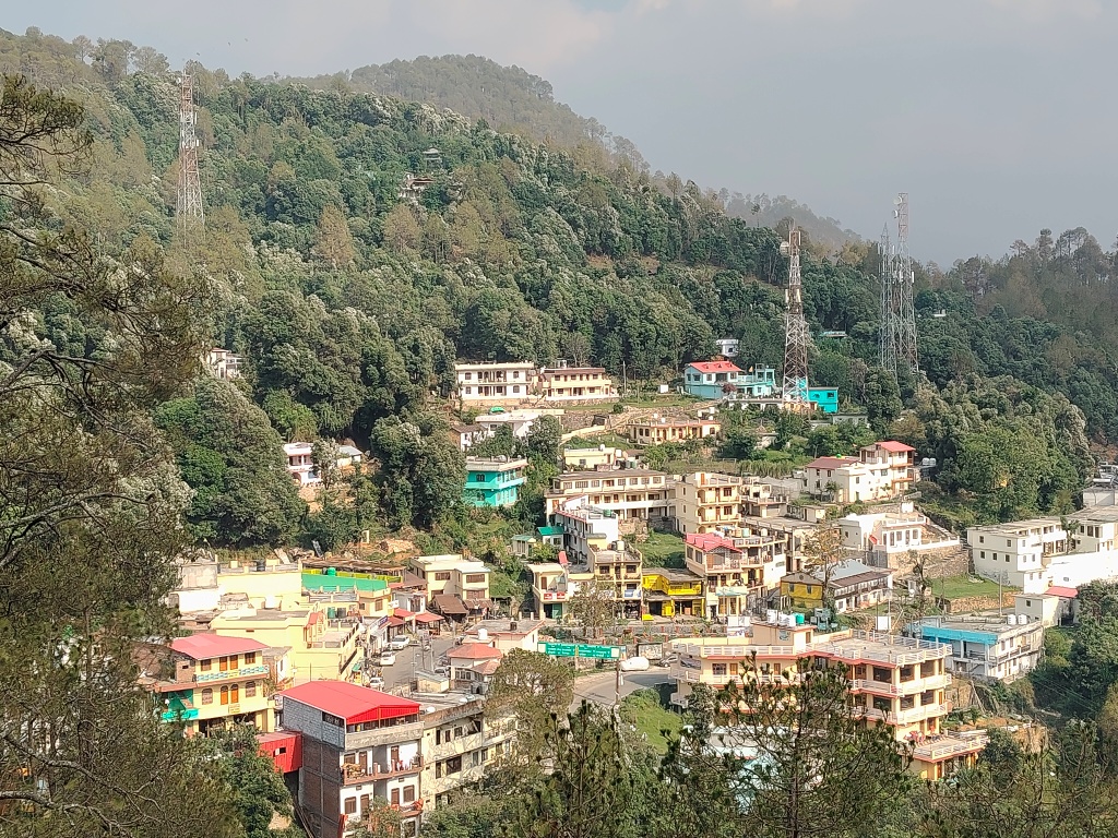 Kausani Town