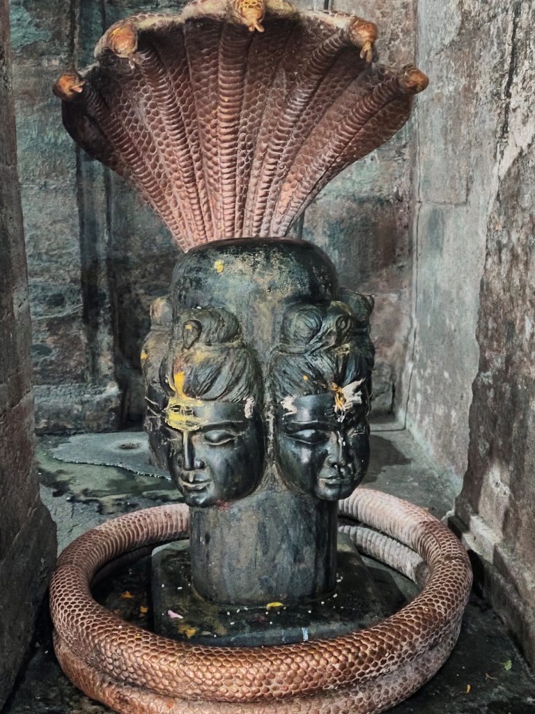 Chaturmukhi Shivalinga
